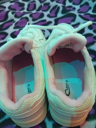 Zapatillas deportivas Cups blancas y rosas T36