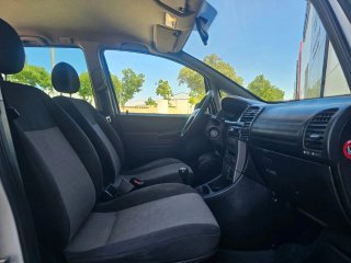 Opel Zafira 2003