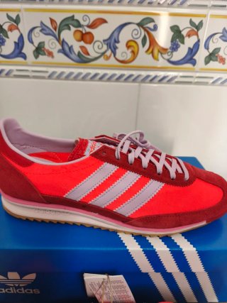 Adidas SL72 Talla 42 Rojo/Rosa