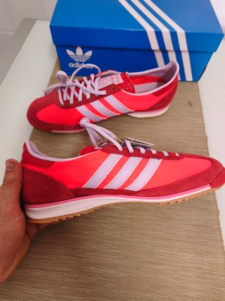 Adidas SL72 Talla 42 Rojo/Rosa