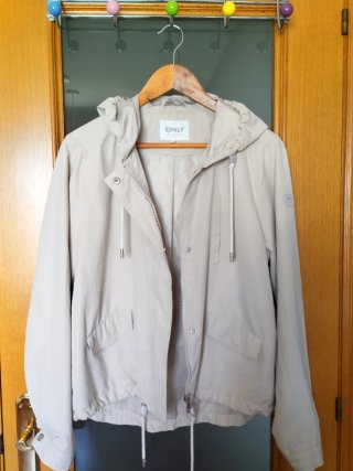 ☀️Chaqueta ligera ONLY beige