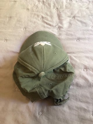 Gorra Adidas caqui