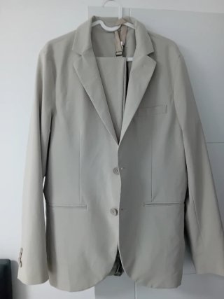 Traje Americana Beige y Zapatos