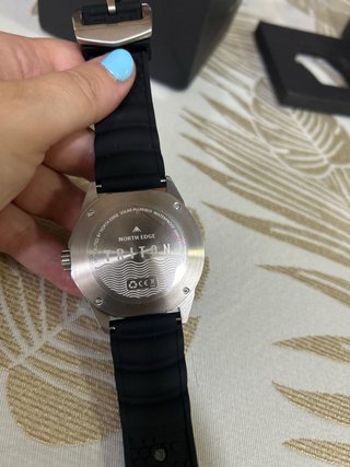 Reloj North Edge Negro y Plateado