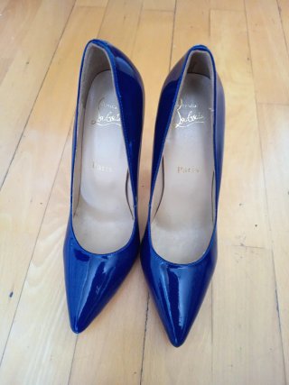 Zapatos tacón Christian Louboutin azul