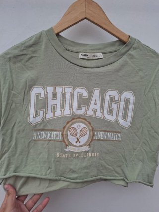 Camiseta Cropped Pull&Bear Chicago Talla M