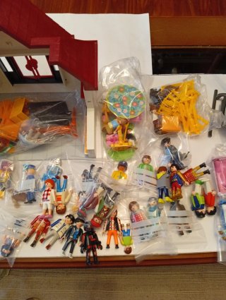 Lote Playmobil figuras y accesorios