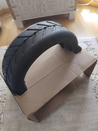 Neumático CST 8,5x2 + cámara patinete eléctrico