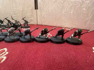 Lote 64 orcos de moria warhammer esdla lotr