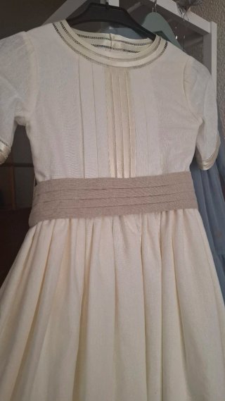 Precioso vestido de comunión blanco