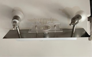 Foco LED para espejo plateado