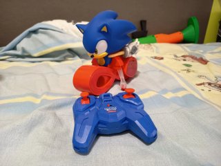 Moto teledirigida Sonic con mando