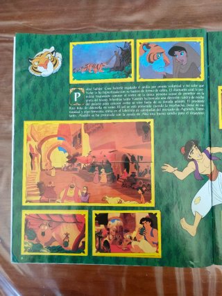 Álbum Panini Disney Aladdin Completo. Buen Estado