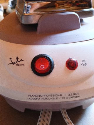 Plancha de vapor jata