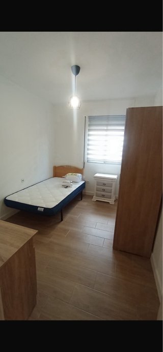 Alquilo piso por habitaciones Jaen