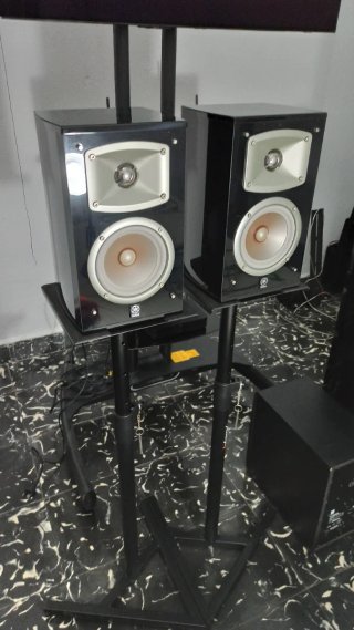 Conjunto Home Cinema Yamaha Negro/Plata