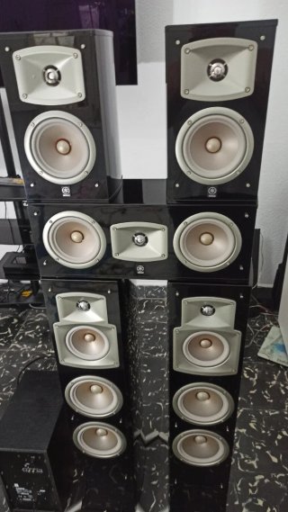 Conjunto Home Cinema Yamaha Negro/Plata