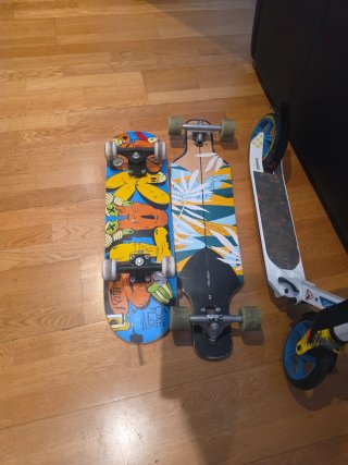 Patinete y 2 Monopatines
