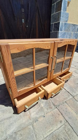 Vitrina alacena rústica madera y cristal