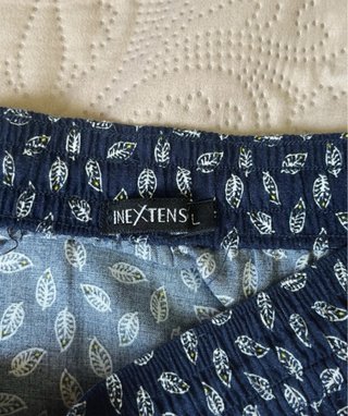 Falda azul estampada hojas