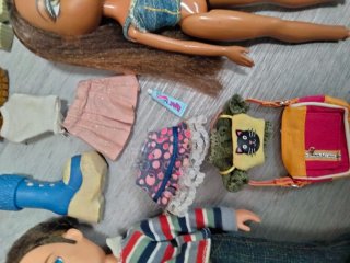 Conjunto di bambole Bratz con vestiti e accessori