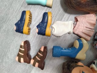Conjunto di bambole Bratz con vestiti e accessori
