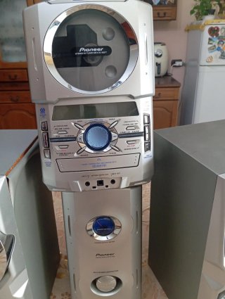 Stereo Pioneer