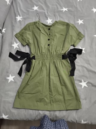 Vestido verde con lazada