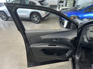 Peugeot 3008 1.6 HYBRID 225 ALLURE PACK (2023)