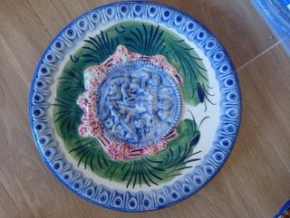 Fuente decorativa de porcelana