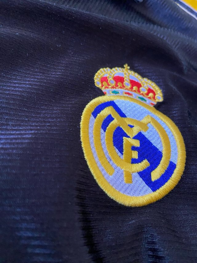 Camiseta Real Madrid Retro Teka Carlos 3