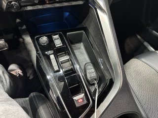 Peugeot 3008 1.6 HYBRID 225 ALLURE PACK (2023)
