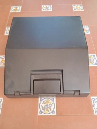 Máquina de escribir Olivetti Lettera 40