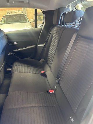 Peugeot 208 2020