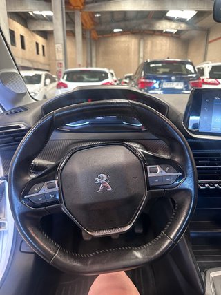 Peugeot 208 2020