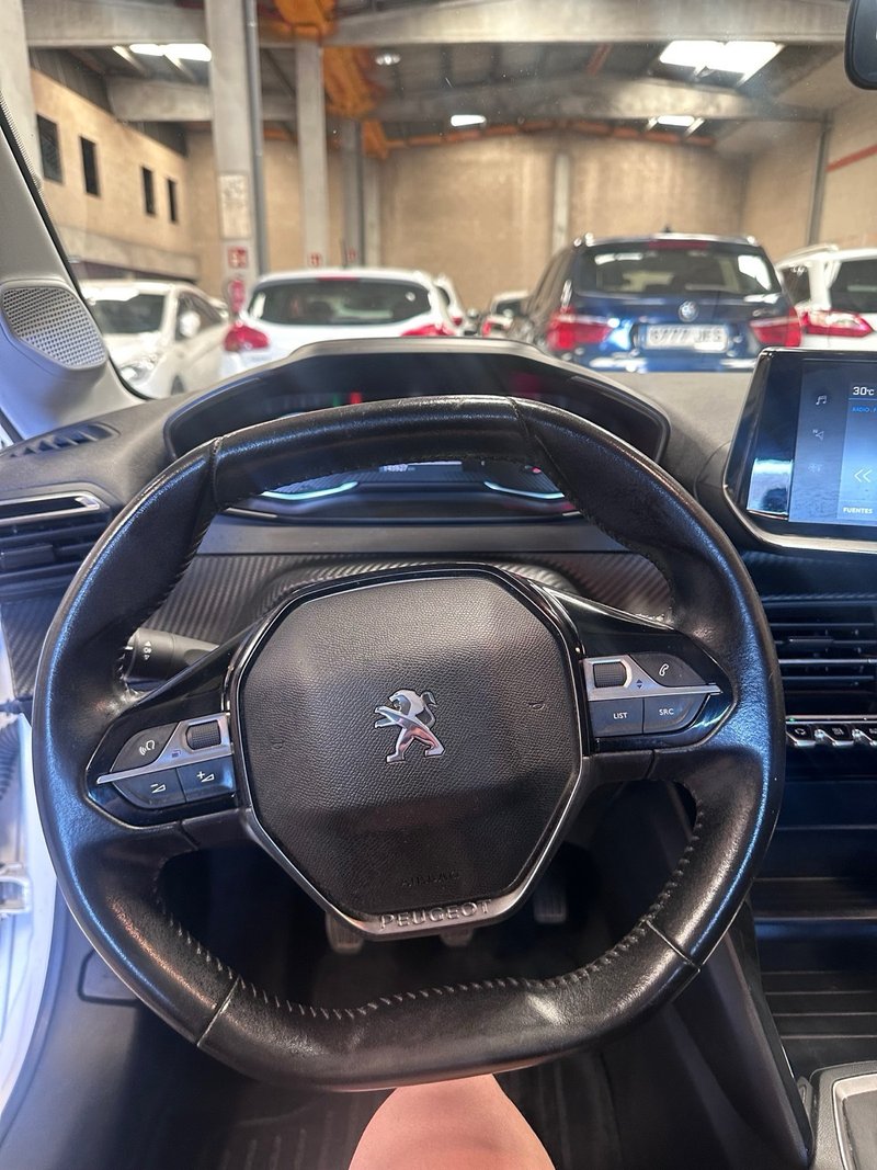 Peugeot 208 2020, foto 11