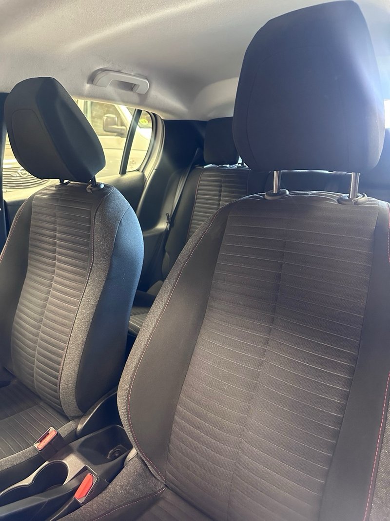 Peugeot 208 2020, foto 16