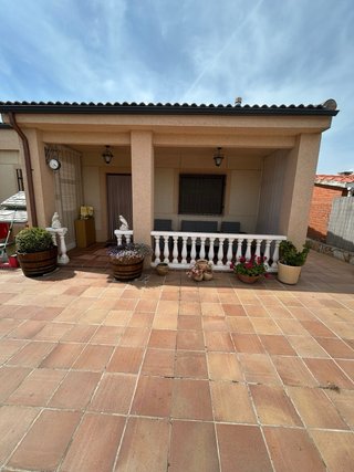 Alquiler finca Z LIVE 2026