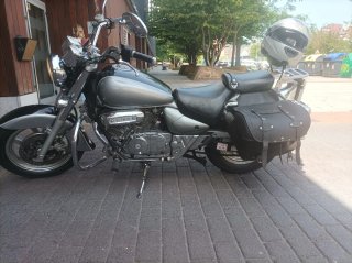 Hyosung Aquila GV 125cc Cruiser Plata