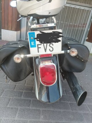 Hyosung Aquila GV 125cc Cruiser Plata