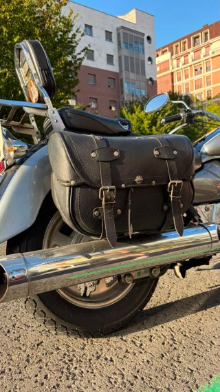 Hyosung Aquila GV 125cc Cruiser Plata