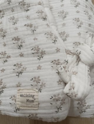 Saco capazo bebé Walkin Mum floral