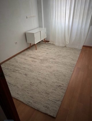 Tappeto beige e grigio