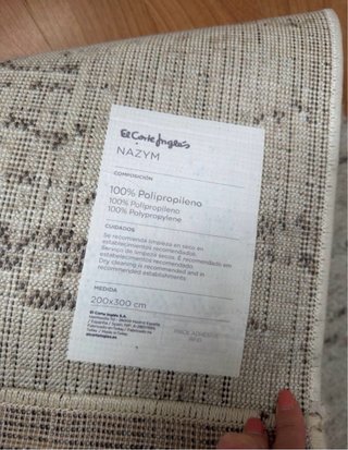 Tappeto beige e grigio
