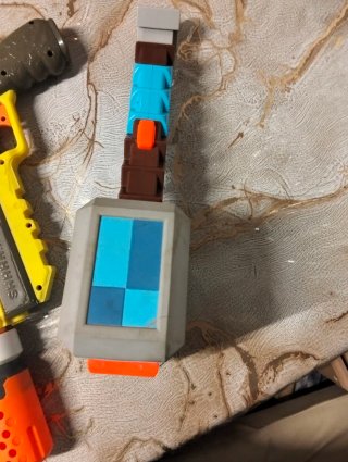 Martillo Minecraft y Pistola Nerf Fortnite