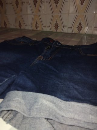 Pantalón vaquero corto talla 40