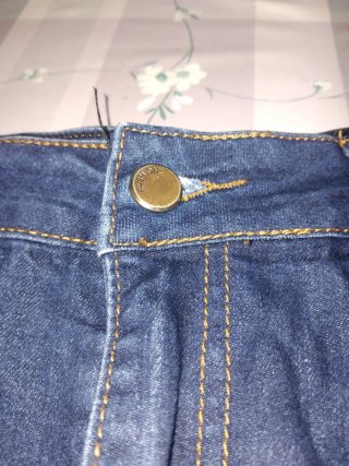 Pantalón vaquero corto talla 40