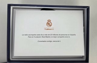 Radio Real Madrid Vintage solar y dínamo