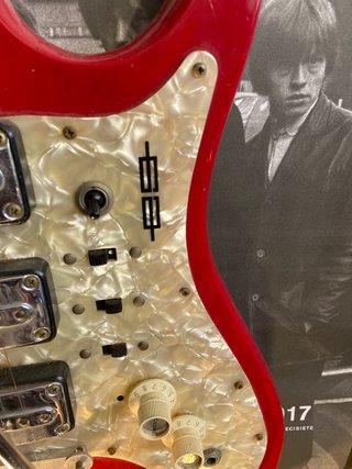 Guitarra Eléctrica Edmond Holland Antigua