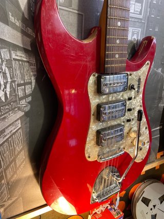 Guitarra Eléctrica Edmond Holland Antigua